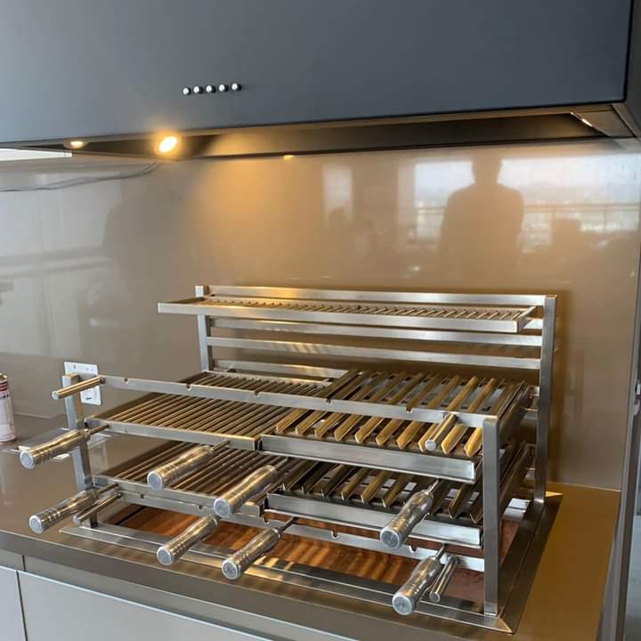 Churrasqueira Modelo 2