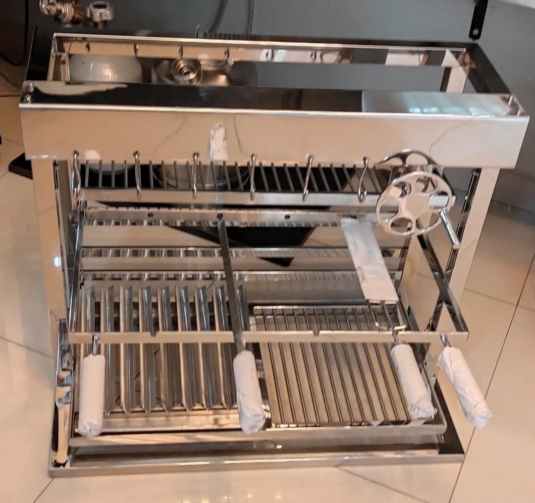 Churrasqueira Modelo 2